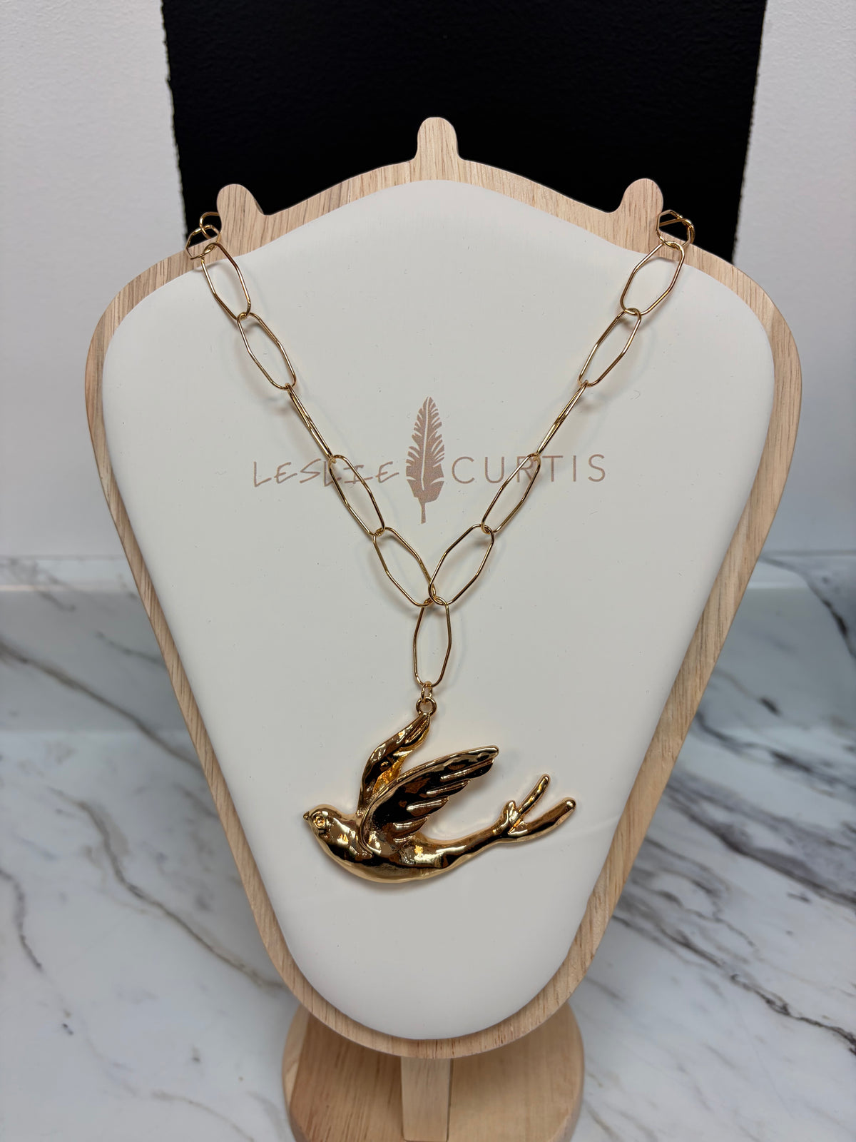 Florence Gold Link Necklace w/ Sparrow