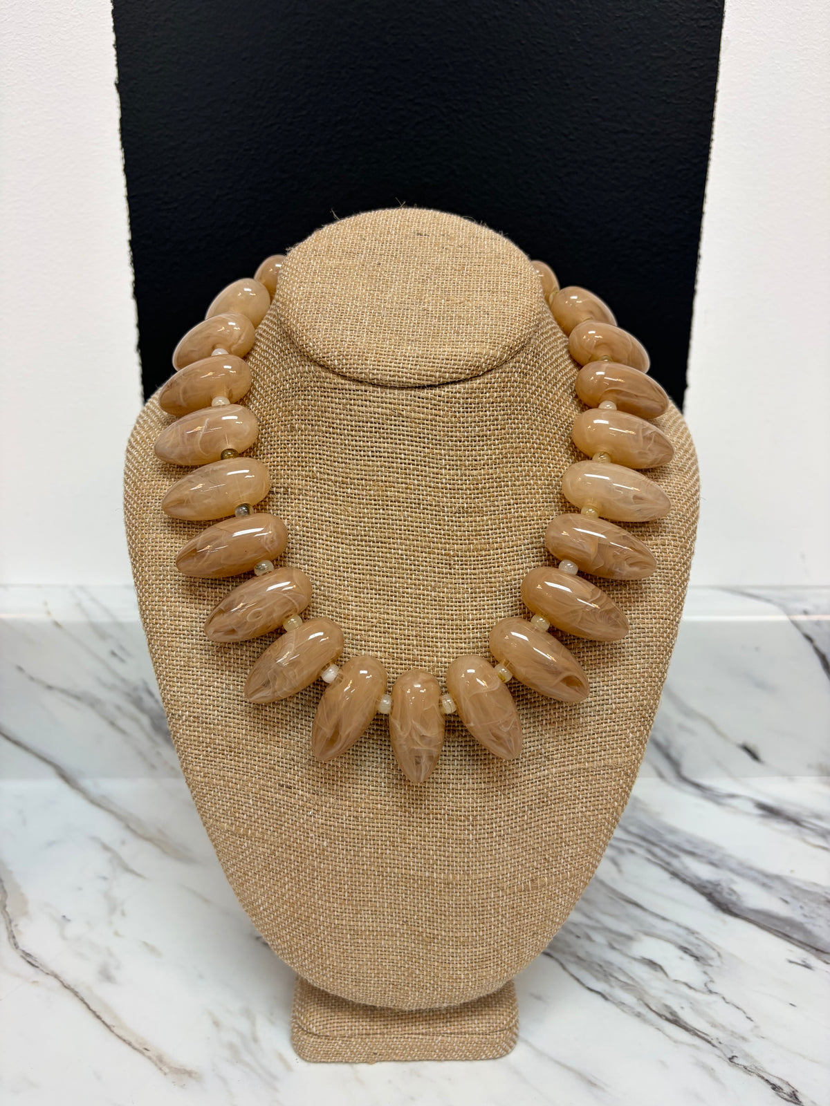 Beige Marbled Pebble Bead Necklace