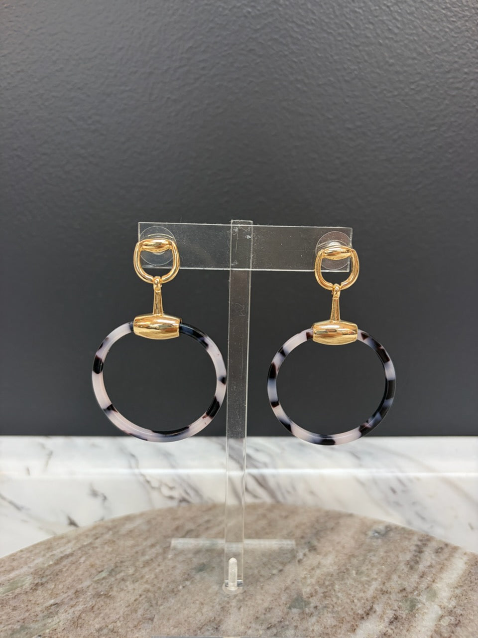 Lt Tortoise Ring / Horsebit Earring