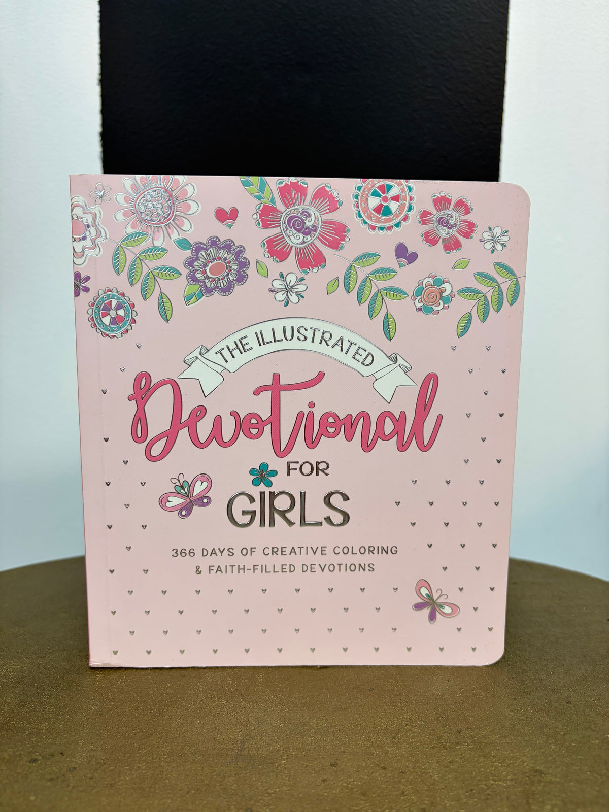 Illustrated Devotional for Girls Softcover