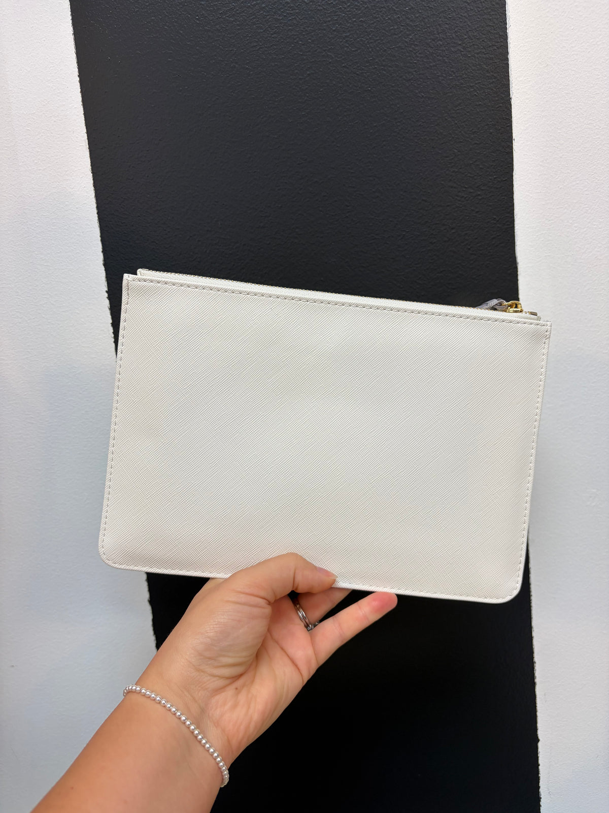 MRS. The Perfect Pouch