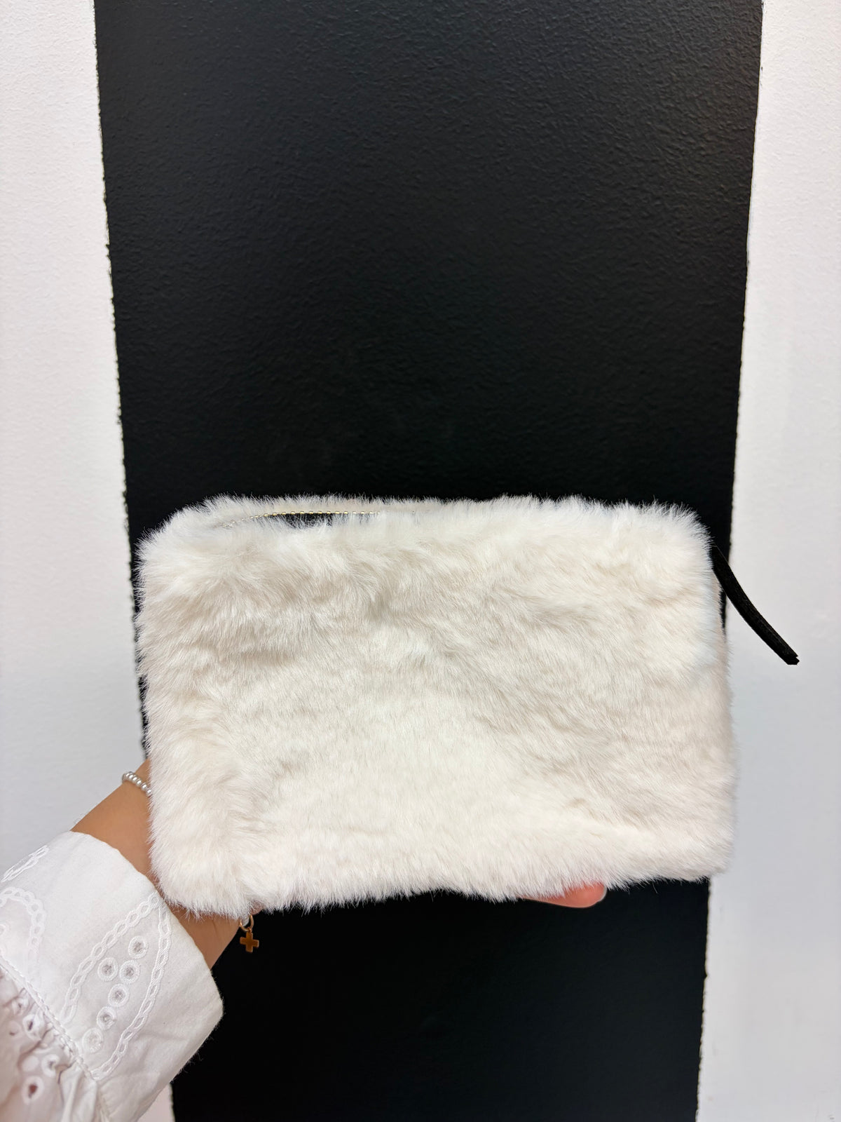 Faux Fur Fabric Zip Pouch 4 Colors